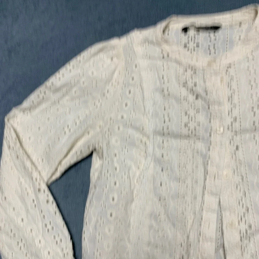 Zara Eyelet Blouse Top Womens Medium Beige Classic Balloon Sleeve Button Front